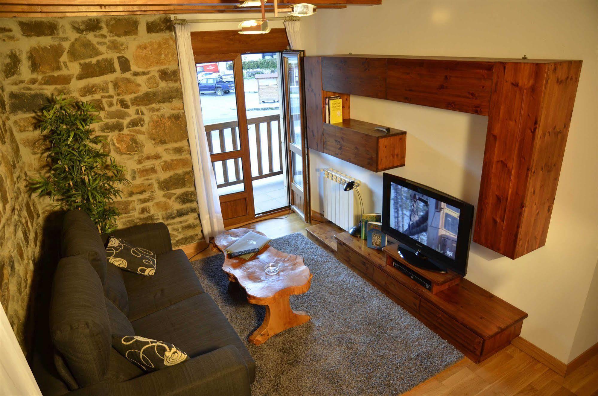 Apartamentos Spa Cantabria Infinita Cillorigo de Liebana Buitenkant foto