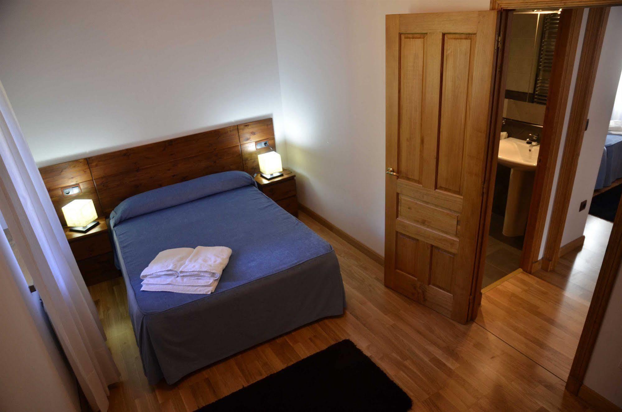Apartamentos Spa Cantabria Infinita Cillorigo de Liebana Buitenkant foto