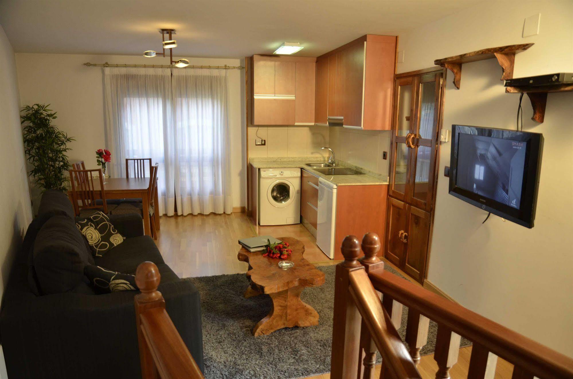 Apartamentos Spa Cantabria Infinita Cillorigo de Liebana Buitenkant foto