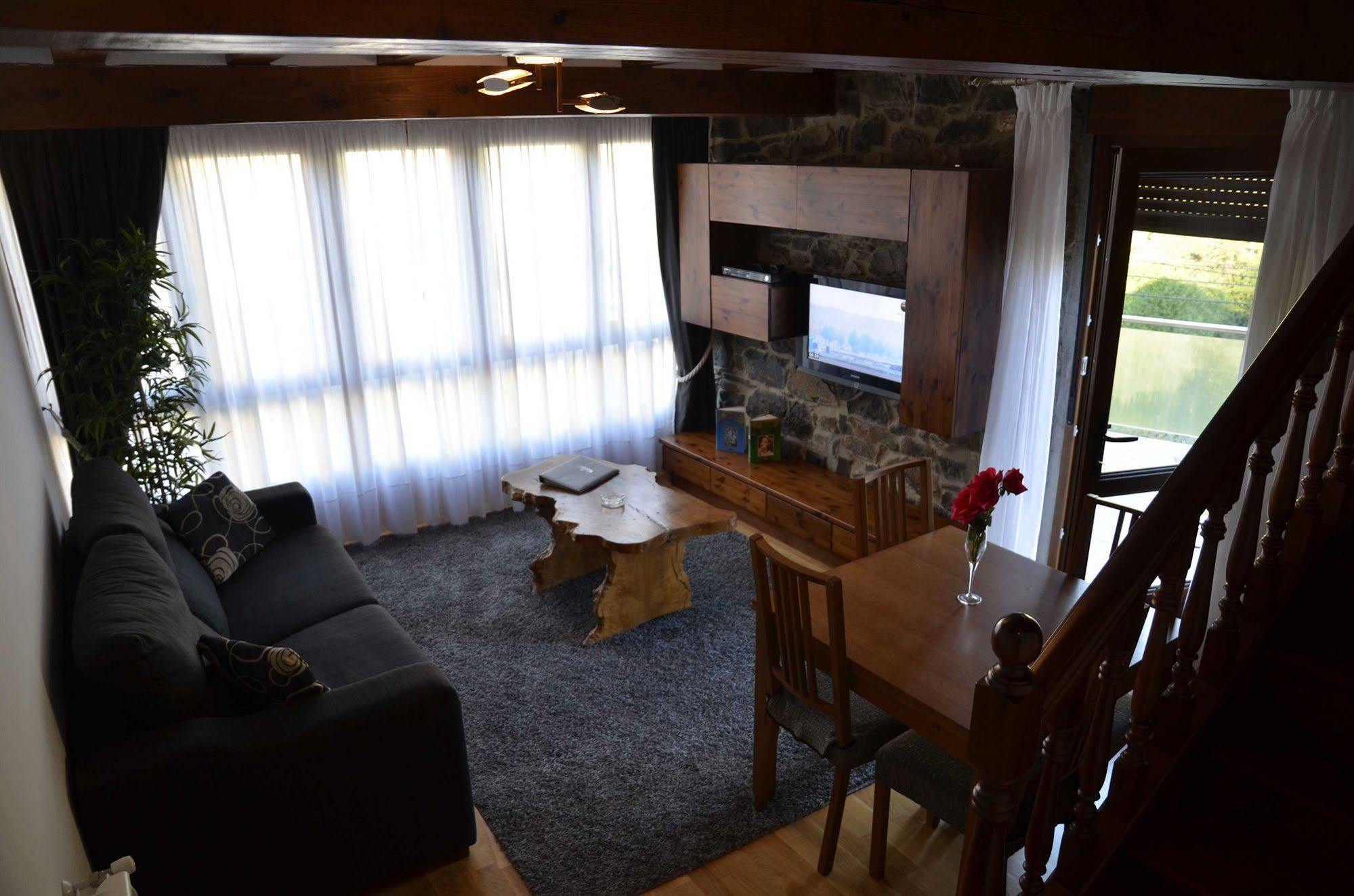 Apartamentos Spa Cantabria Infinita Cillorigo de Liebana Buitenkant foto