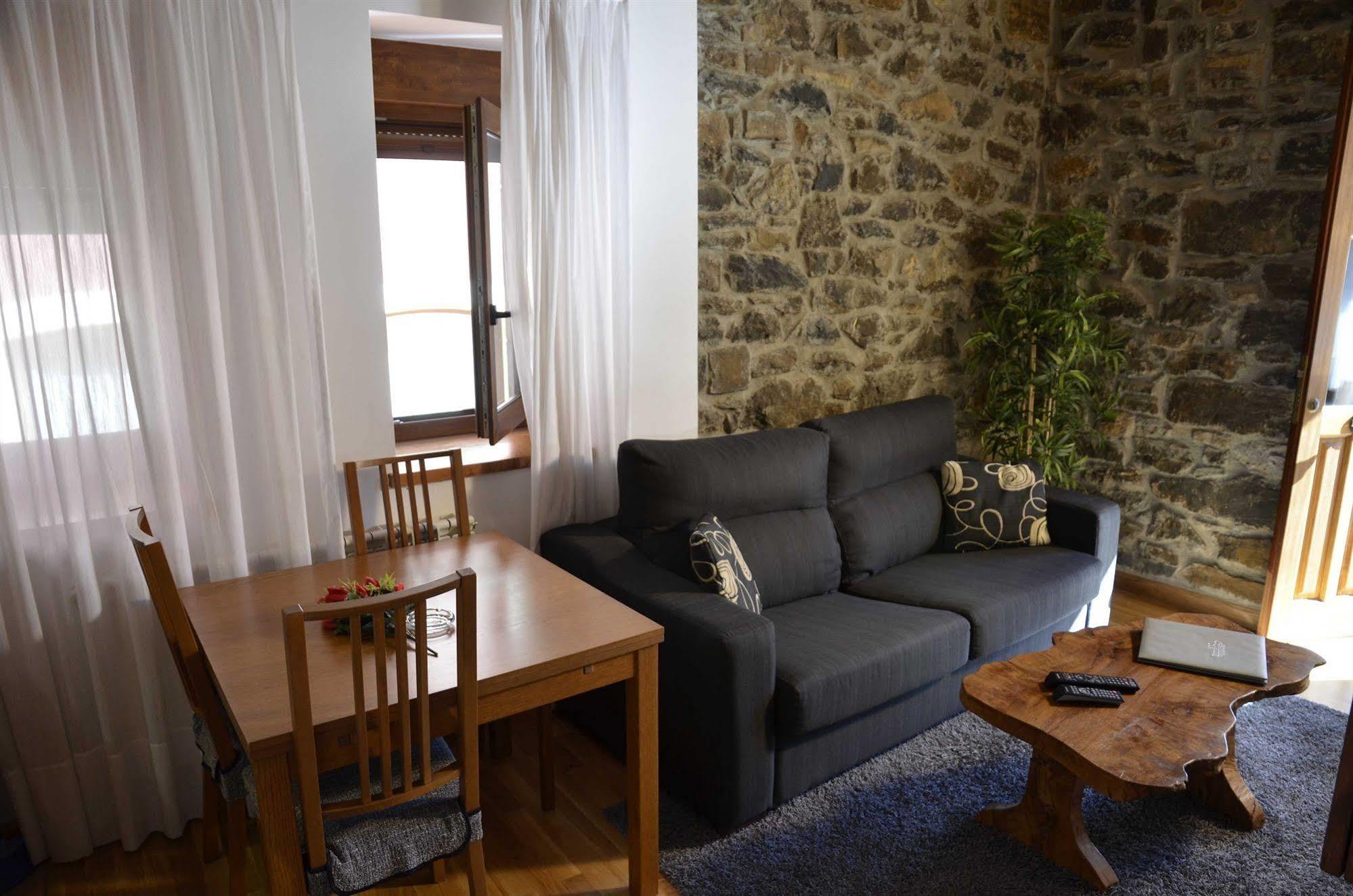 Apartamentos Spa Cantabria Infinita Cillorigo de Liebana Buitenkant foto