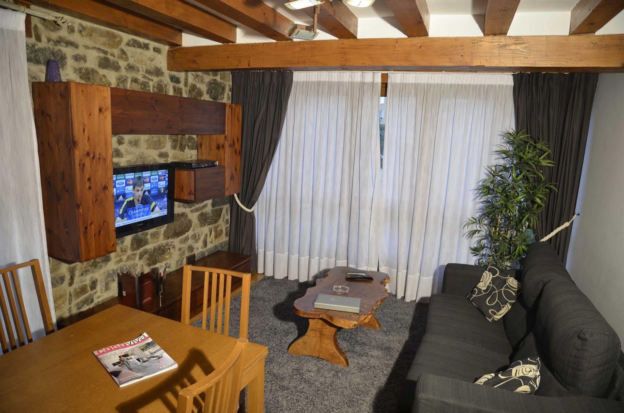 Apartamentos Spa Cantabria Infinita Cillorigo de Liebana Buitenkant foto